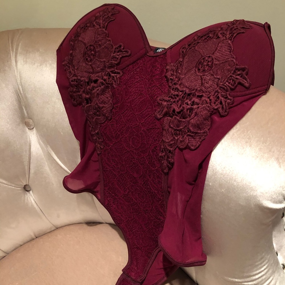 🎁Beautiful Bodysuit🎁